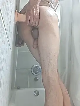 Snapshot of chillmfrs chatting on 09.17.25 chillmfrs online show from 09.17.25