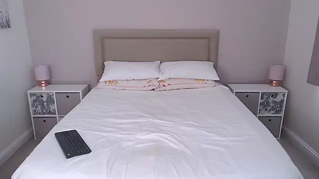 British Goddess Anna online show from 05.31.26