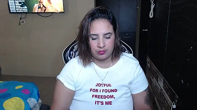 Snapshot of KathyHardcore69 chatting on 04.12.26 KathyHardcore69 online show from 04.12.26