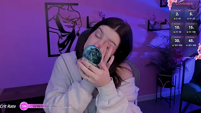 CoralineKeyns online show from 12.12.24