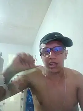 Snapshot of Nicolaskribeiro chatting on 08.08.26 Nicolaskribeiro online show from 08.08.26