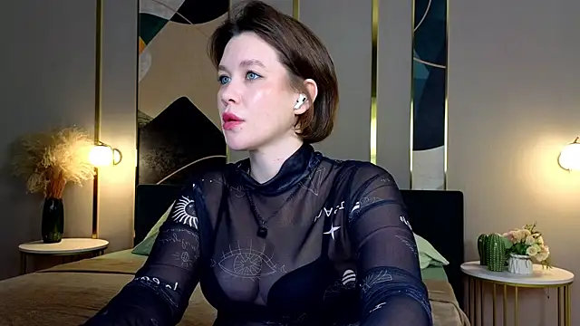 Snapshot of katy__moonj chatting on 09.26.25 katy moonj online show from 09.26.25