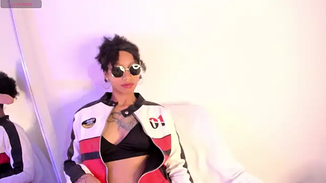 daiana curly online show from 01.29.25