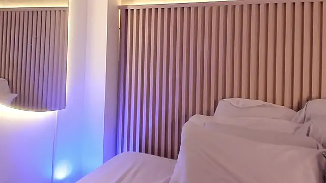 daiana curly online show from 10.13.25