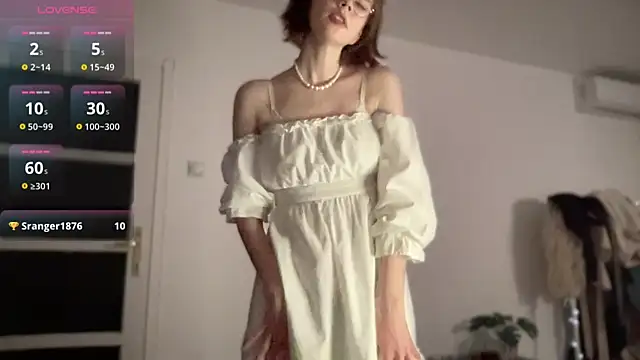 Snapshot of ms_christiana chatting on 11.09.25 ms christiana online show from 11.09.25