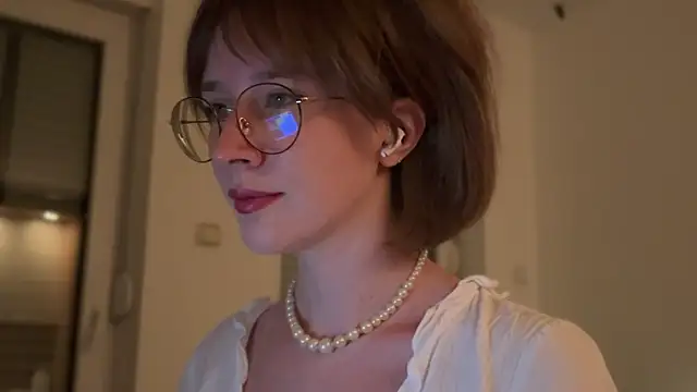 Snapshot of ms_christiana chatting on 08.04.26 ms christiana online show from 08.04.26