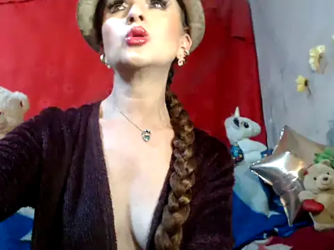 hottieperla online show from 01.06.25