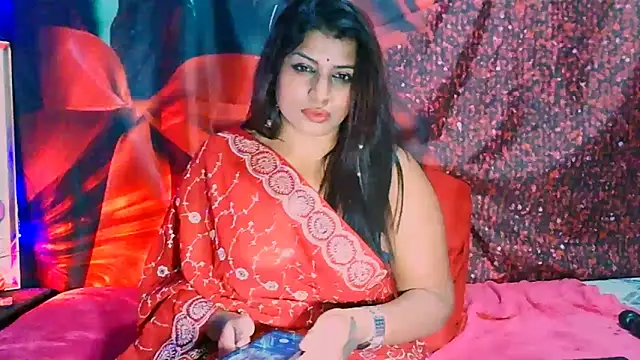 Snapshot of RoyalIndianCreamPuff chatting on 01.17.25 RoyalIndianCreamPuff online show from 01.17.25