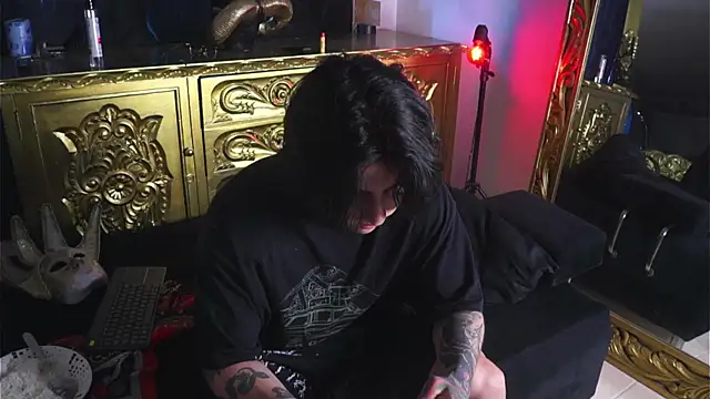 dantecoppolaa  online show from 12.02.24