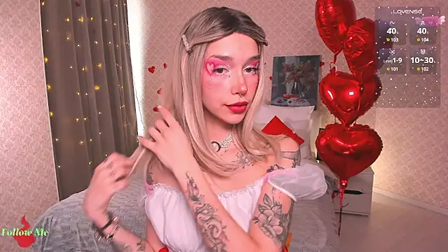 LeylaNoiry online show from 02.14.25