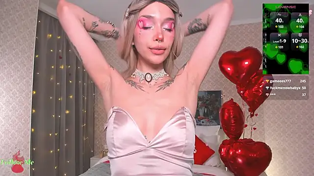 LeylaNoiry online show from 02.14.25