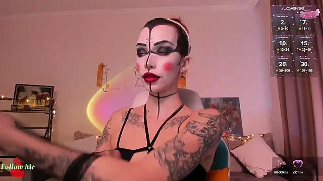 LeylaNoiry online show from 02.26.25