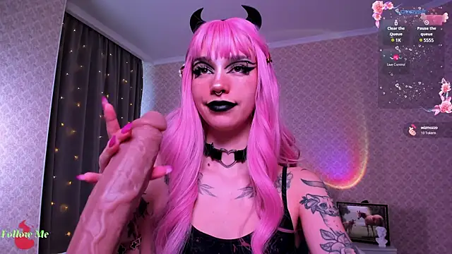 LeylaNoiry online show from 03.12.25