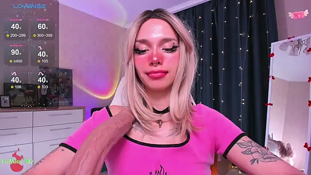 LeylaNoiry online show from 03.16.25