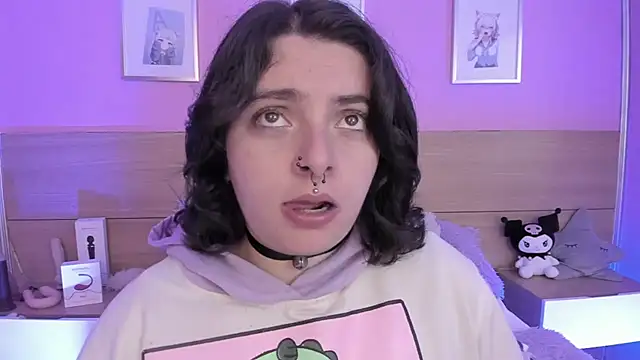 Sachi Meow online show from 02.13.25