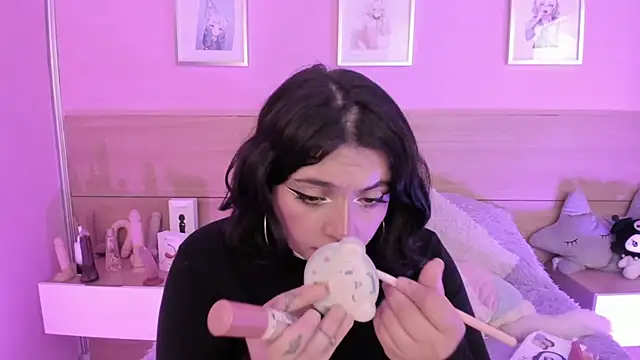 Sachi Meow online show from 02.28.25