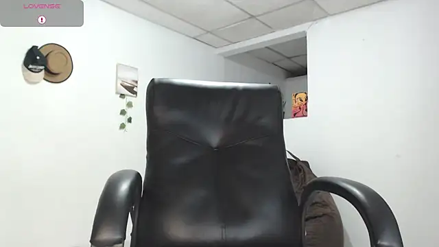 Aaronblack1  online show from 09.22.25