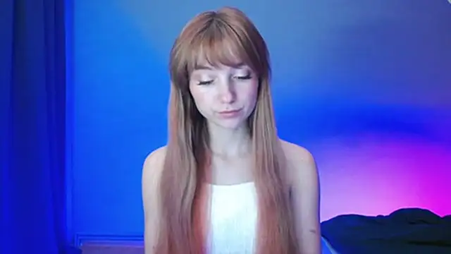 LuciaYoung online show from 01.12.25