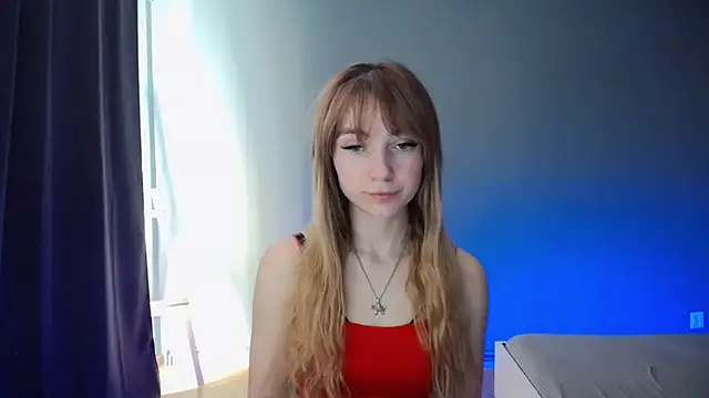 LuciaYoung online show from 02.25.25