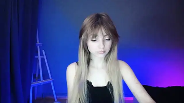 LuciaYoung online show from 03.06.25