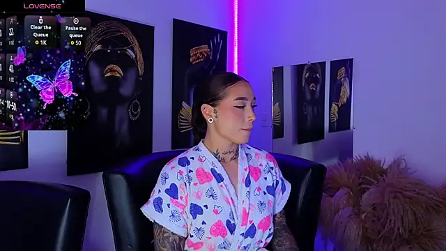  brenna hanson online show from 09.19.25