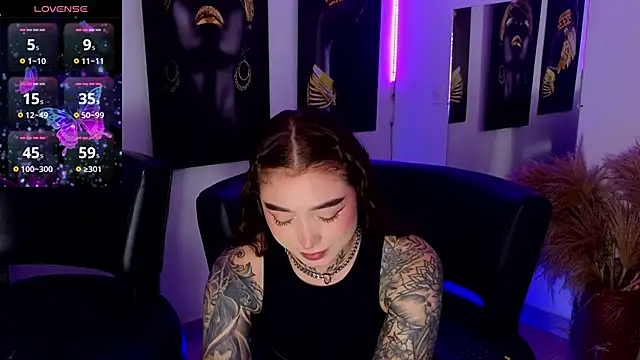  brenna hanson online show from 11.22.25