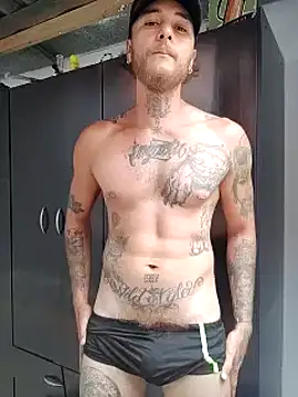 Snapshot of raymon616 chatting on 03.18.25 raymon616 online show from 03.18.25