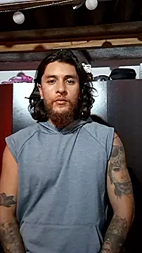 Snapshot of raymon616 chatting on 10.11.25 raymon616 online show from 10.11.25