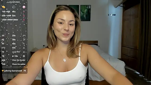 ThreeshaWhite online show from 04.12.26