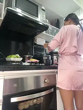 Maiaa evans online show from 03.07.25