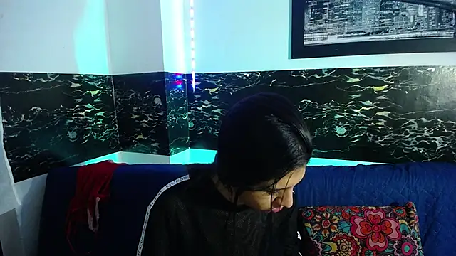 colombianmilf  online show from 12.17.25