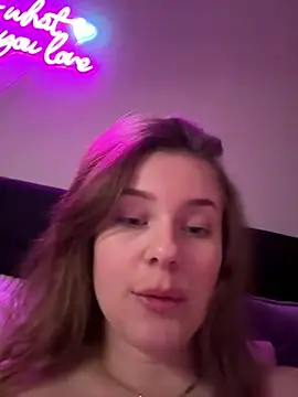 MaribelRiver online show from 02.20.25