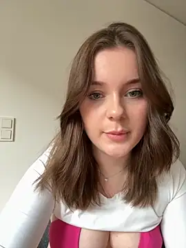 MaribelRiver online show from 10.22.25