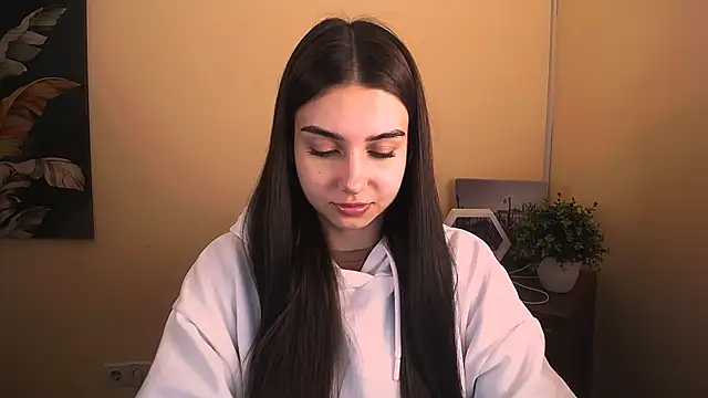 Lili magic online show from 10.15.25