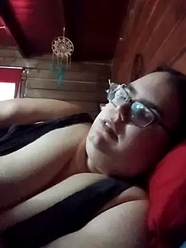 Snapshot of gatitabuena-90 chatting on 02.25.26 gatitabuena-90 online show from 02.25.26