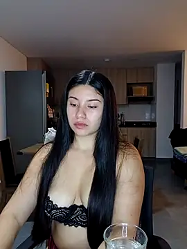 tara20  online show from 10.04.25