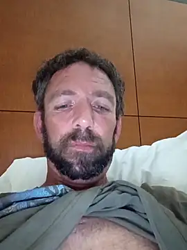 Snapshot of Treemandude chatting on 10.31.25 Treemandude online show from 10.31.25