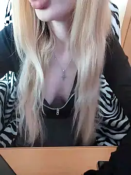 Elza kom online show from 02.27.25