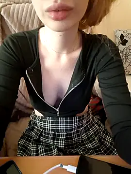 Elza kom online show from 12.19.25