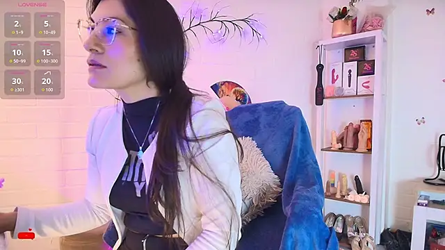 Rapunzeell  online show from 09.23.25