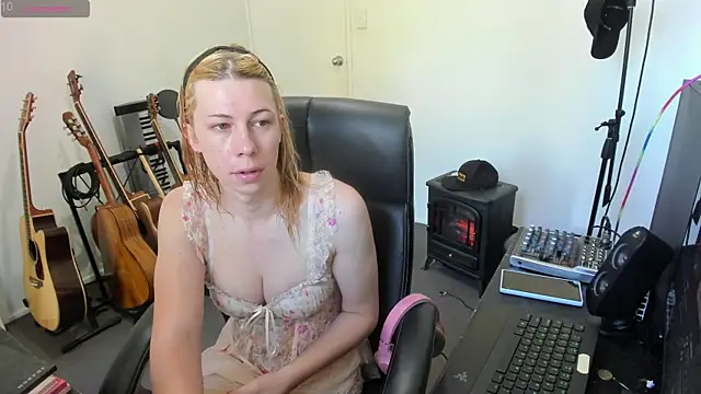 Ts-lucy-lux online show from 09.10.25