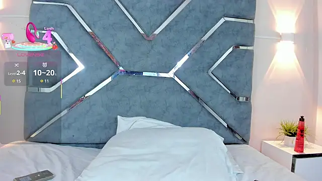 LucciaPorter online show from 10.10.25