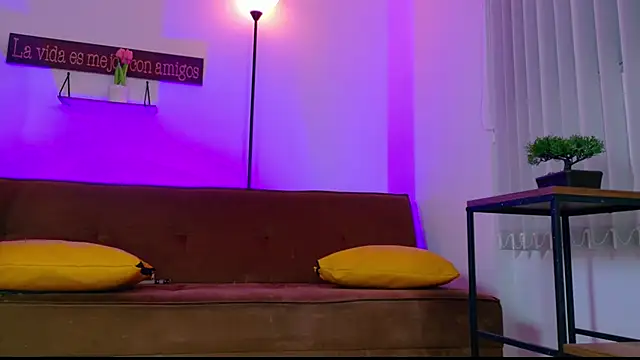Sofhia cruz online show from 12.19.24