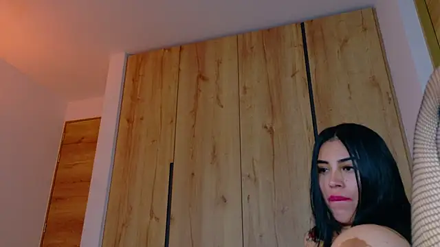 Sofhia cruz online show from 01.05.25