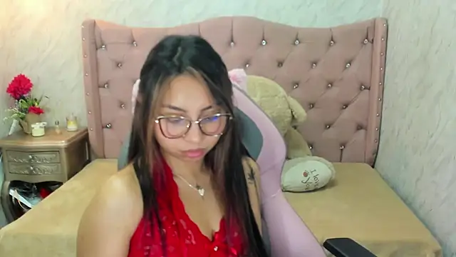 Snapshot of XSmaggiiee chatting on 01.15.25 XSmaggiiee online show from 01.15.25