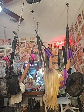 luvs2cumm69 online show from 03.28.26