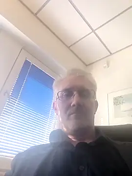 tom-swede online show from 03.13.25