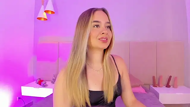 sofia pamela online show from 12.19.24