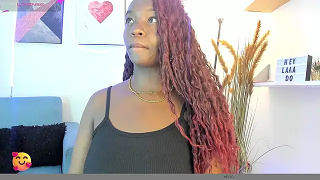 Snapshot of lanna_bx chatting on 03.17.25 lanna bx online show from 03.17.25