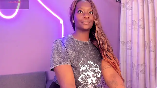 Snapshot of lanna_bx chatting on 09.08.25 lanna bx online show from 09.08.25